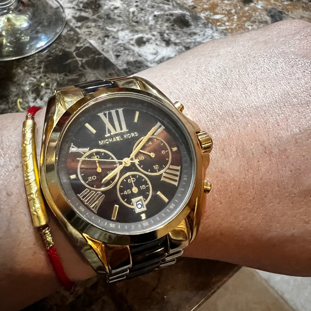 Mk watch preloved great condition. No box - Picture 3 of 7